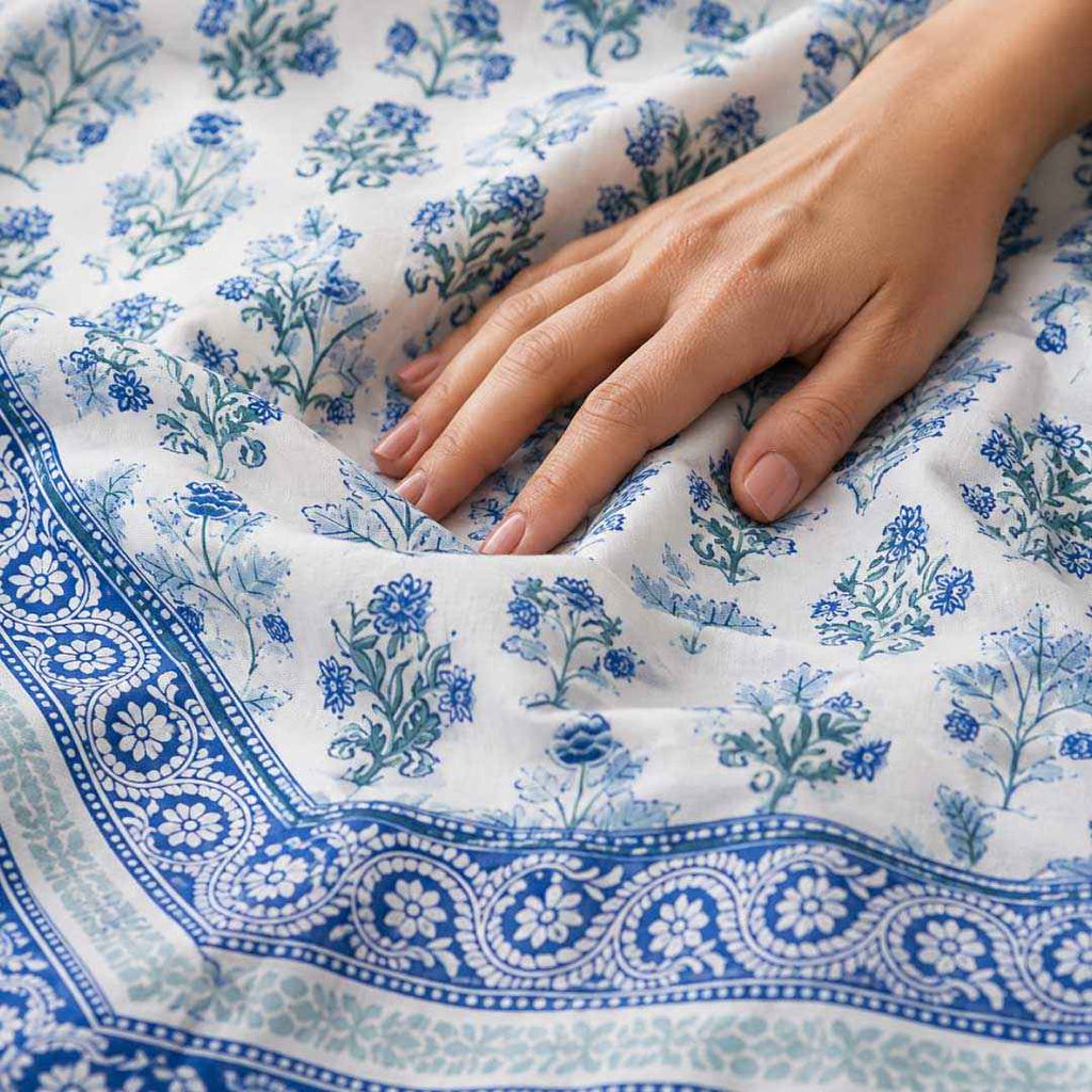 Virginia Table Cover (60X90 Inch | 60X60 Inch)